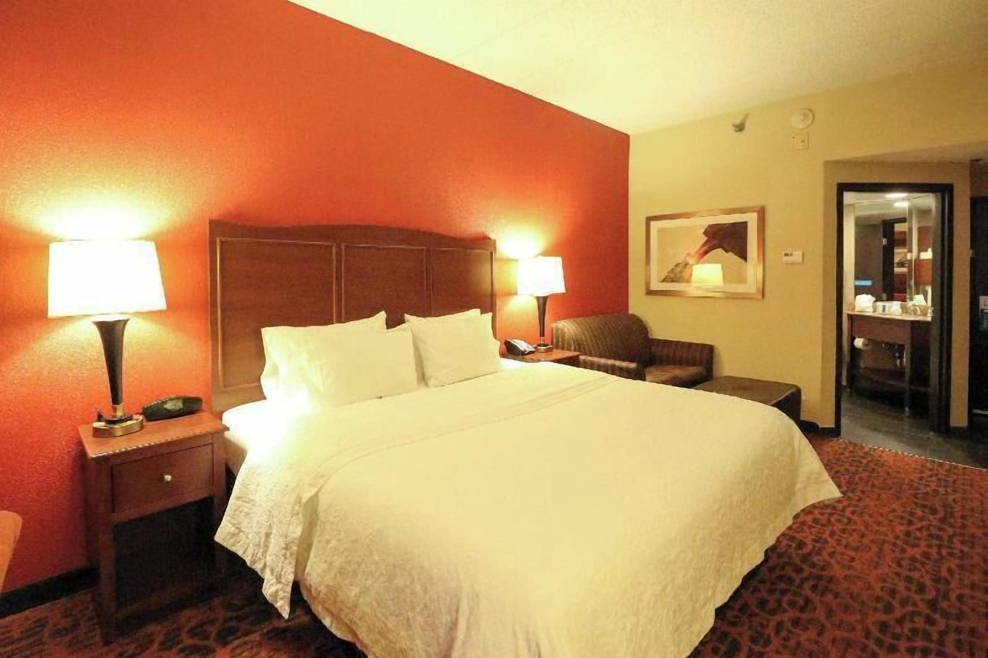 Ropa de cama de alta calidad y camas con pillow-top 