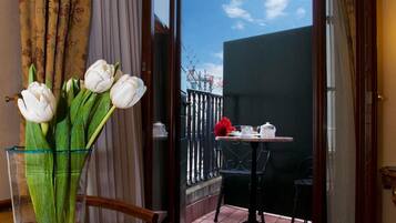 Grand Double Room, Canal View | View from room