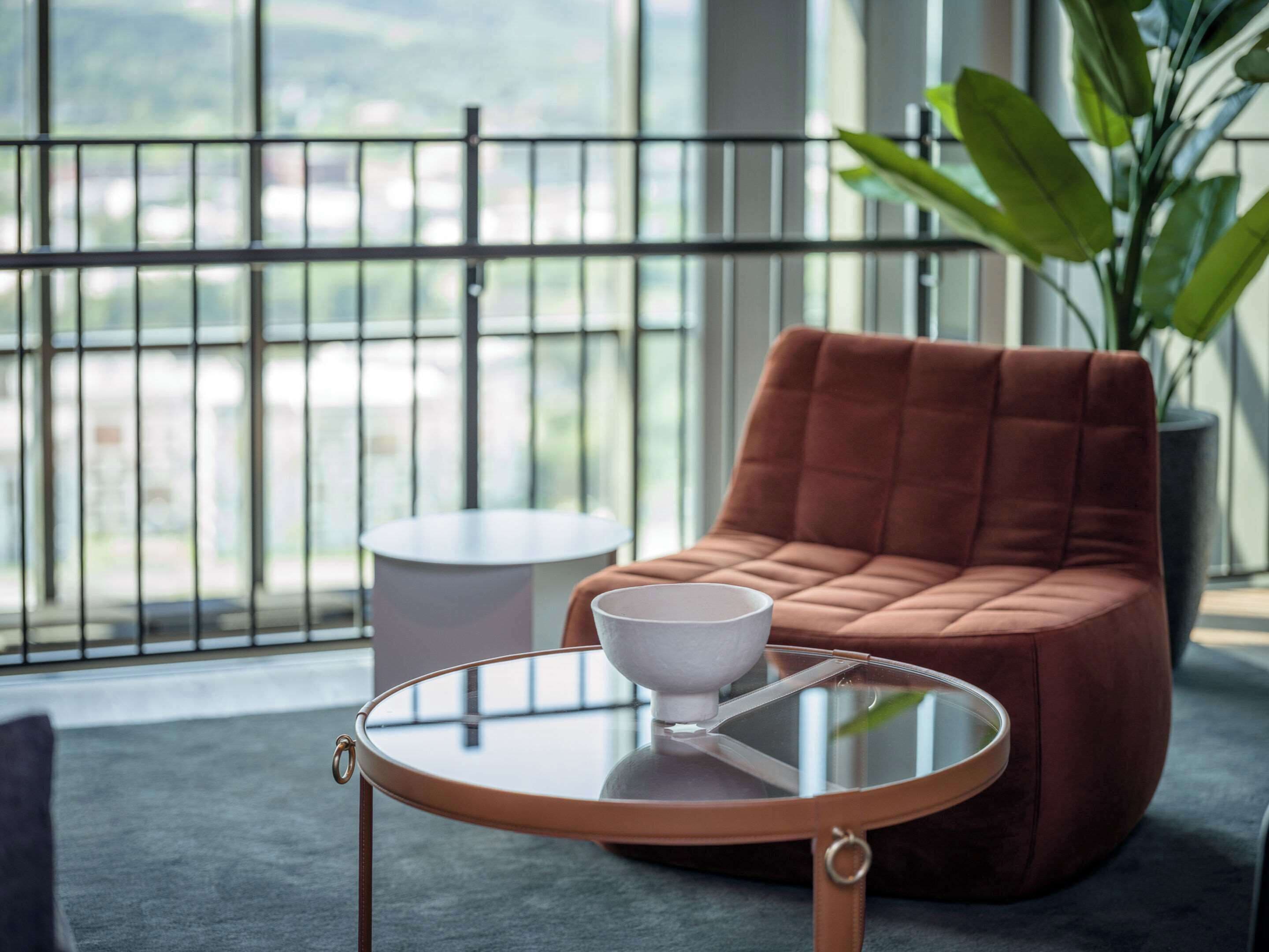 suite, 1 king bed, non smoking | 1 bedroom, desk, laptop workspace, soundproofing