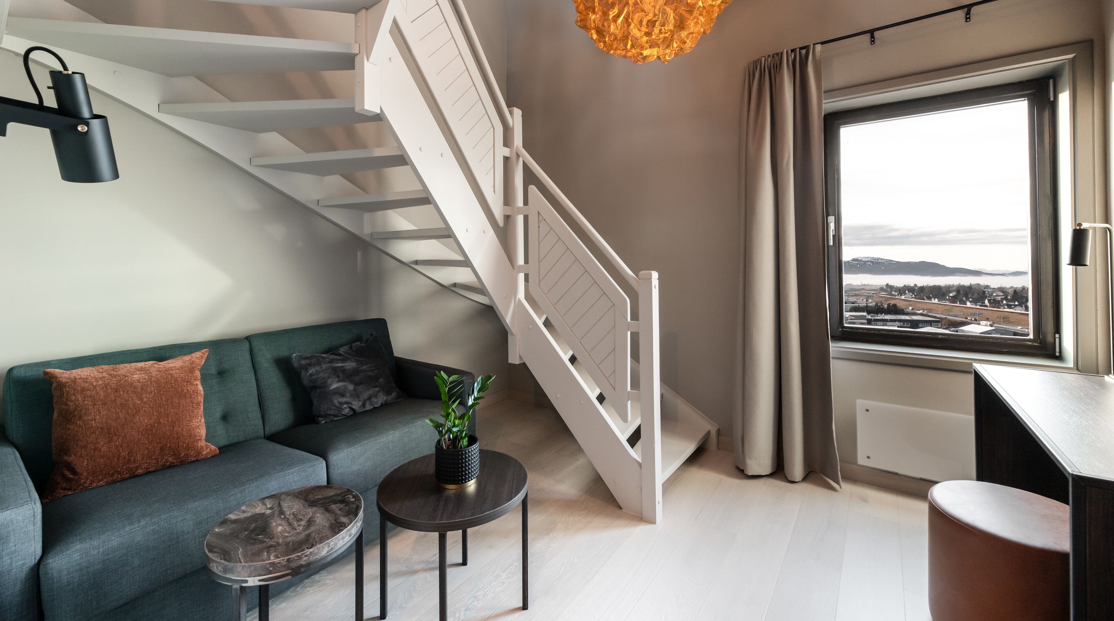 suite, 1 king bed, non smoking | 1 bedroom, desk, laptop workspace, soundproofing