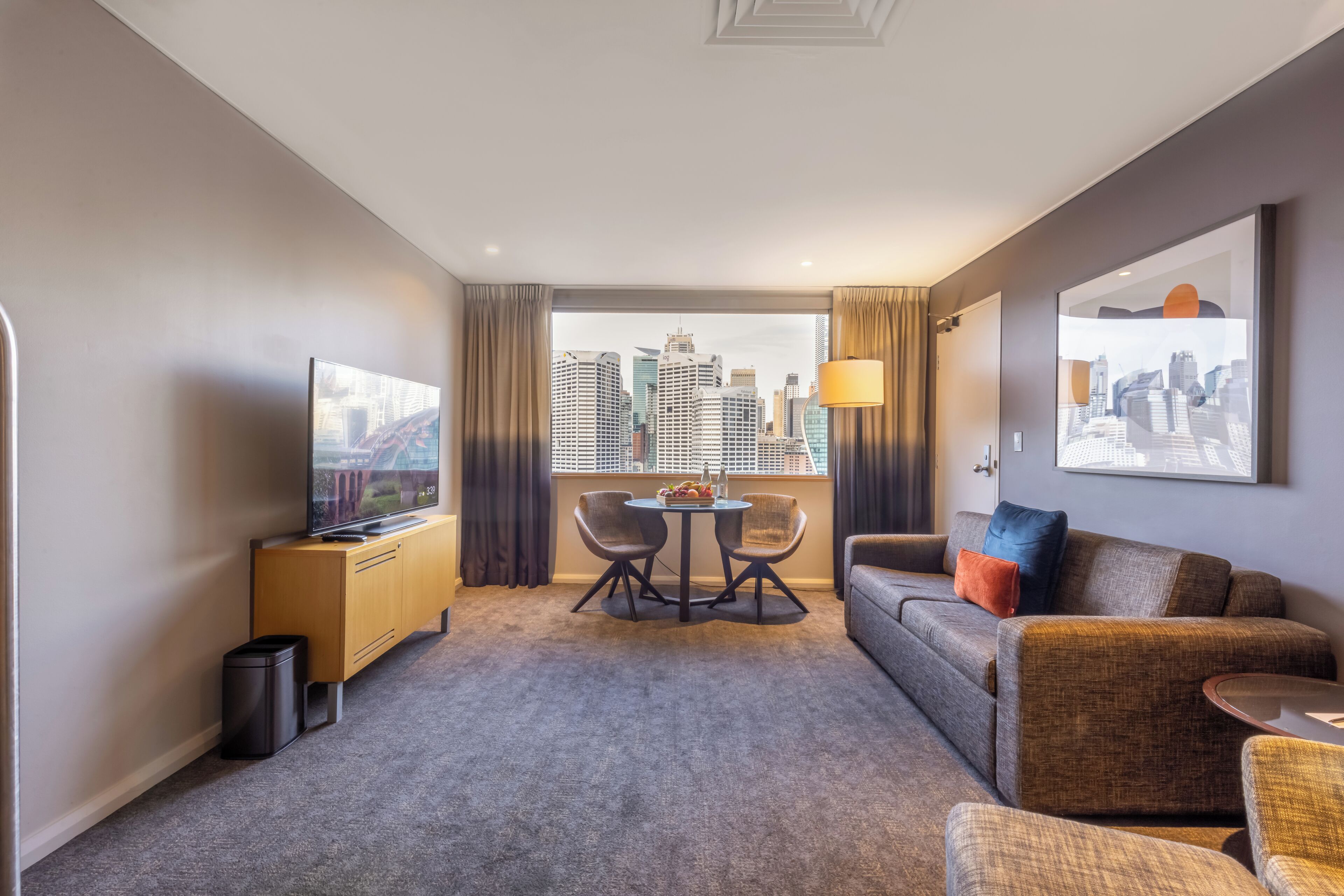 executive 1 bedroom loft suite, 1 king bed (darling harbour facing) | 1 bedroom, in-room safe, desk, blackout curtains