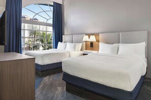 Premium bedding, pillowtop beds, in-room safe, blackout drapes - City Express by Marriott Santa Ana/Orange County Airport (Santa Ana)