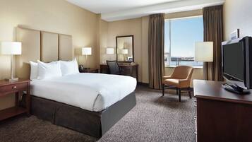 Standard Room, 1 Queen Bed, Non Smoking, Harbour View