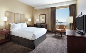 Standard Room, 1 Queen Bed, Non Smoking, Harbour View