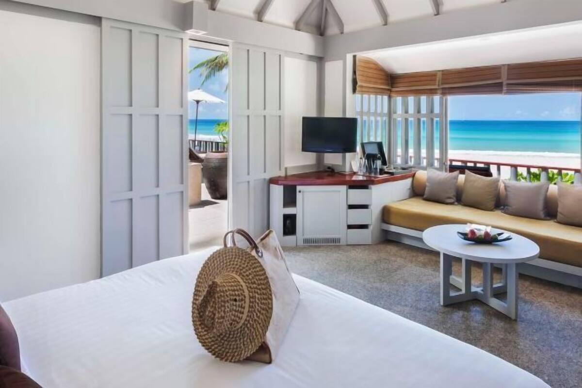 1 bedroom, premium bedding, minibar, in-room safe