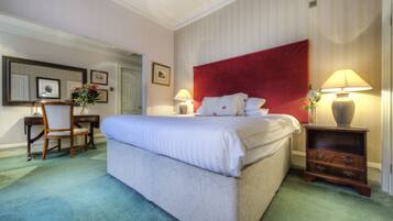 Desk, iron/ironing board, free WiFi