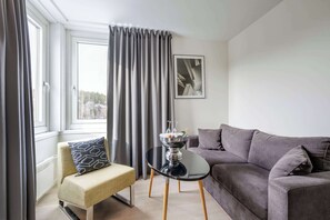 Kamar Keluarga, 1 Tempat Tidur Double, Bebas Asap Rokok | Seprai antialergi, meja kerja, dan setrika/meja setrika