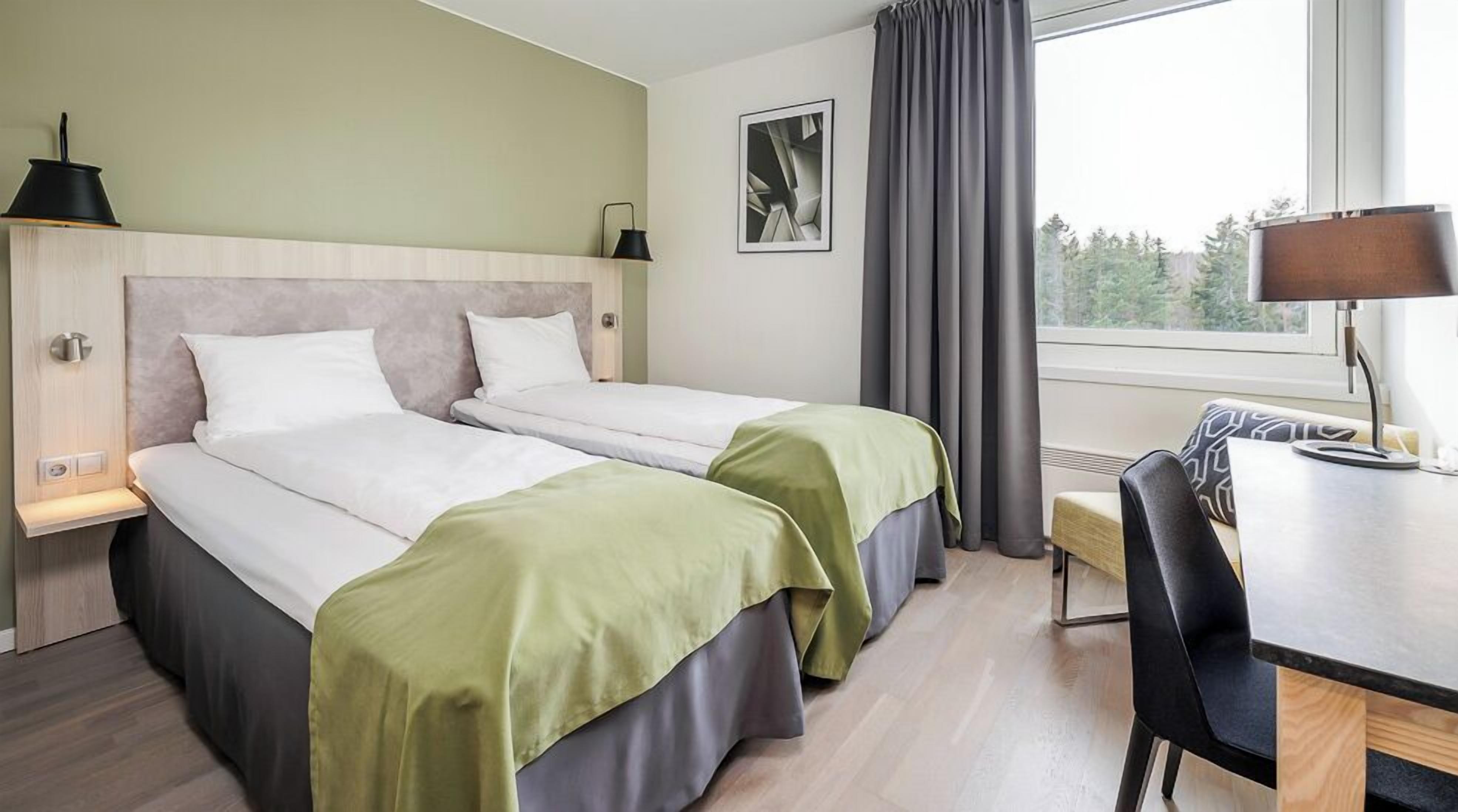 Photo - Quality Hotel Entry