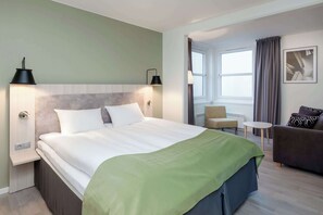 Kamar Keluarga, 1 Tempat Tidur Double, Bebas Asap Rokok | Seprai antialergi, meja kerja, dan setrika/meja setrika