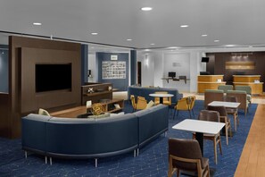 Lobby - Courtyard by Marriott Sandy (Sandy)