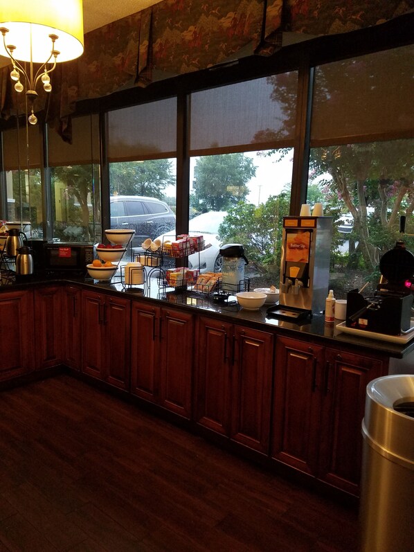 Breakfast area