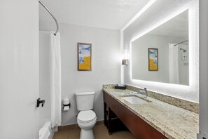 Combinazione doccia/vasca, set di cortesia gratuito, asciugacapelli