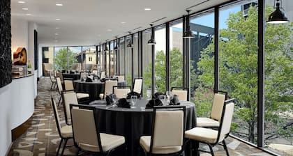 DoubleTree by Hilton Hotel Nashville Downtown