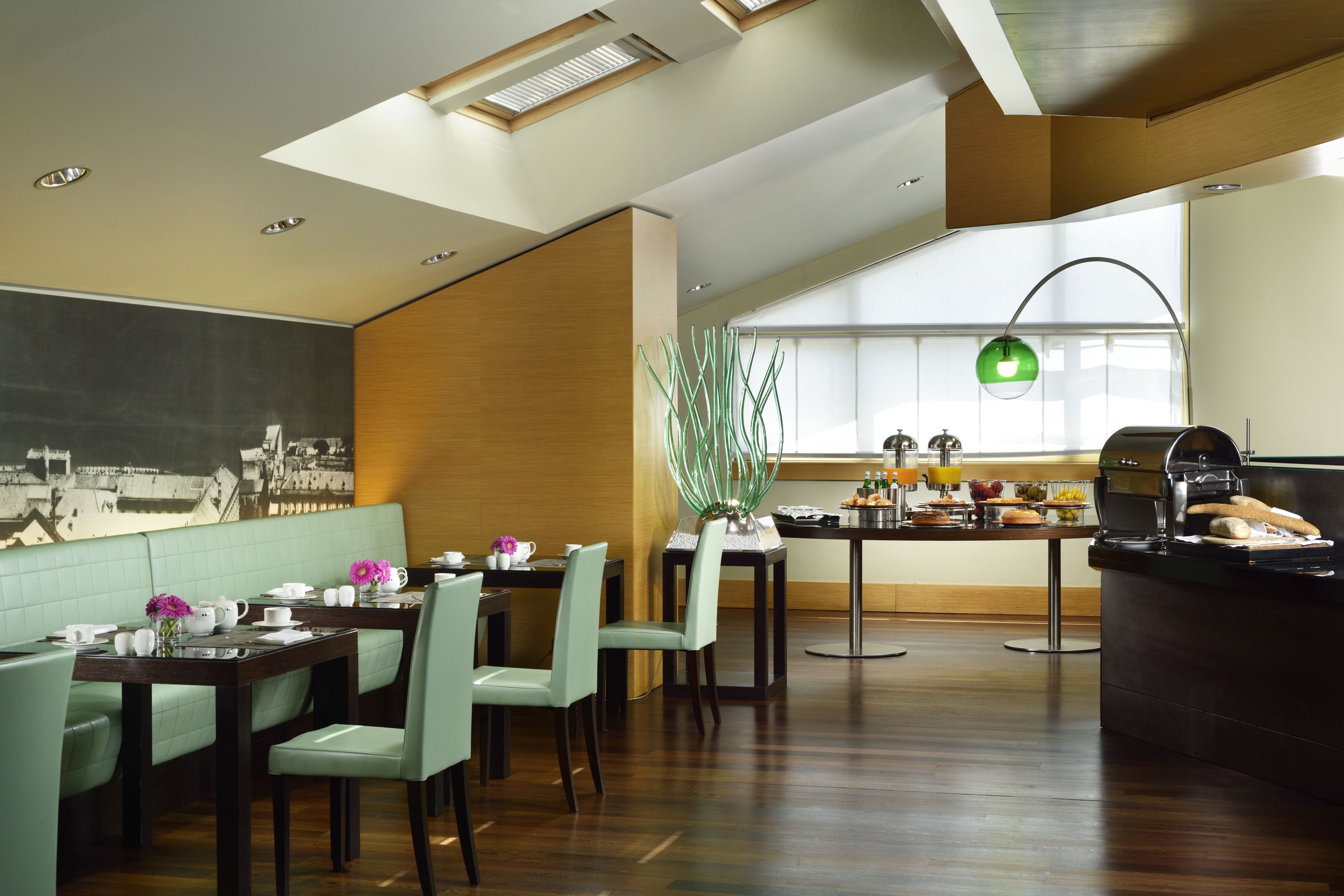 Petit déjeuner buffet servi tous les jours en supplément