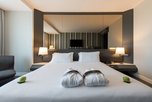 Standard Double or Twin Room | Premium bedding, Select Comfort beds, minibar, in-room safe