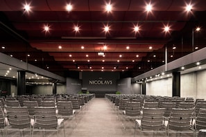 สถานที่จัดงานประชุม