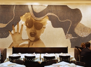 Breakfast, lunch and dinner served  - Dream Midtown, by Hyatt (New York)