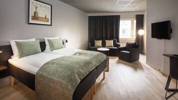 Superior Twin Room | Hypo-allergenic bedding, individually decorated, soundproofing