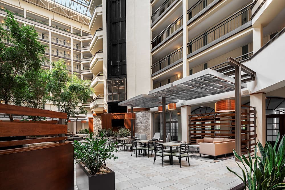Embassy Suites by Hilton Nashville Airport