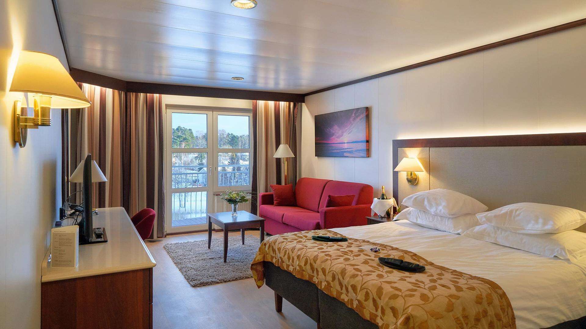 防敏寢具、迷你吧、房內夾萬、書桌