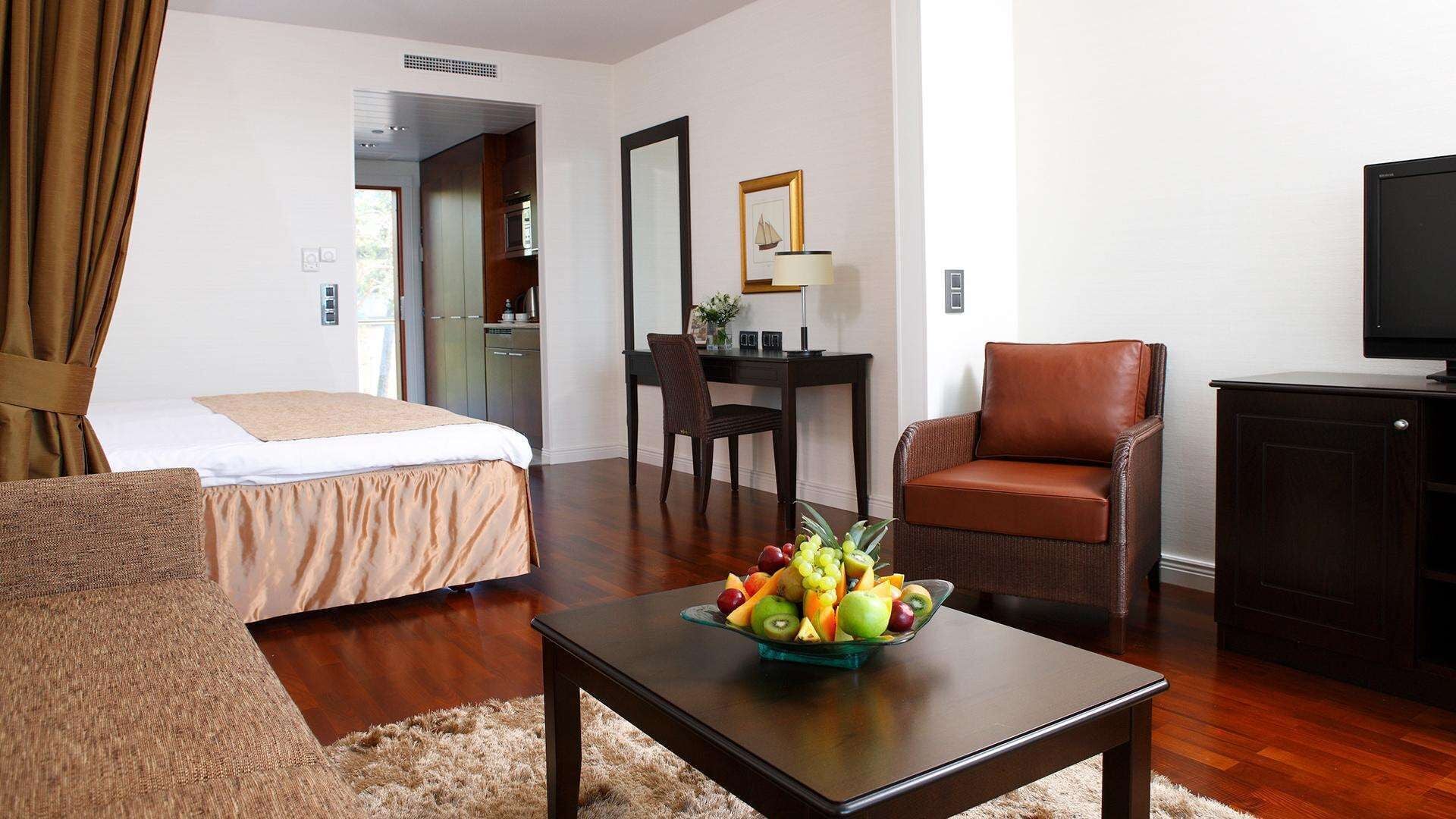 Deluxe Spa Residence | 防敏寢具、迷你吧、房內夾萬、書桌