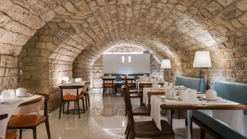 Daily buffet breakfast (EUR 18 per person)