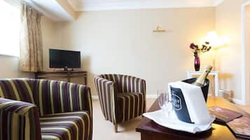 Superior Suite | Blackout curtains, iron/ironing board, free WiFi, bed sheets