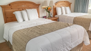 Chambre, 2 grands lits, non-fumeur, vue cour intérieure