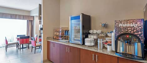 Free daily continental breakfast