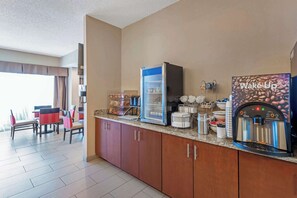 Free daily continental breakfast - Comfort Inn Elizabeth City near University (Elizabeth City)