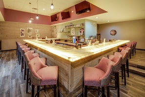 Breakfast served - DoubleTree by Hilton Huntington (Huntington)