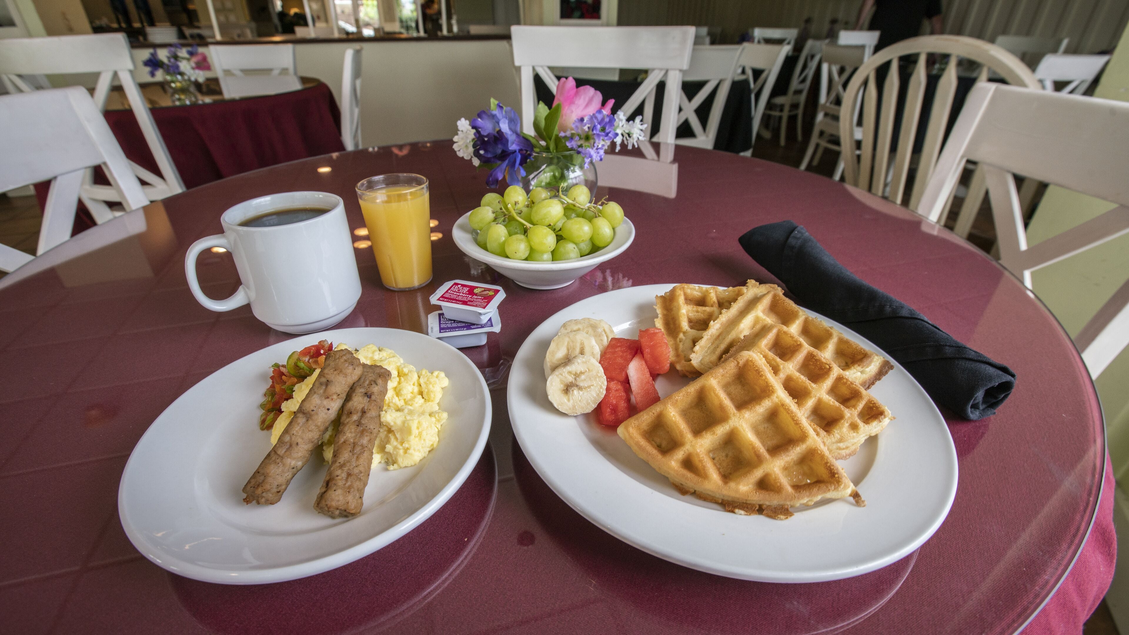 Free daily buffet breakfast