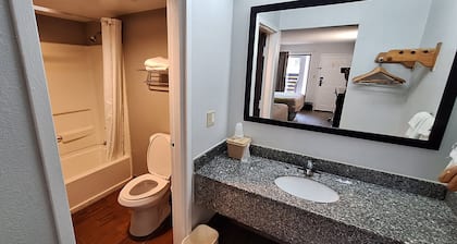 Motel 6 Knoxville, TN - East
