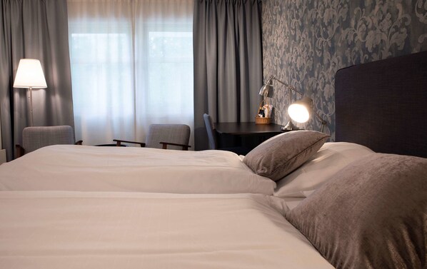 In-room safe, desk, soundproofing, iron/ironing board