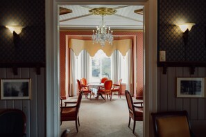 Breakfast and dinner served, international cuisine - Best Western Tingvold Park Hotel (Steinkjer)