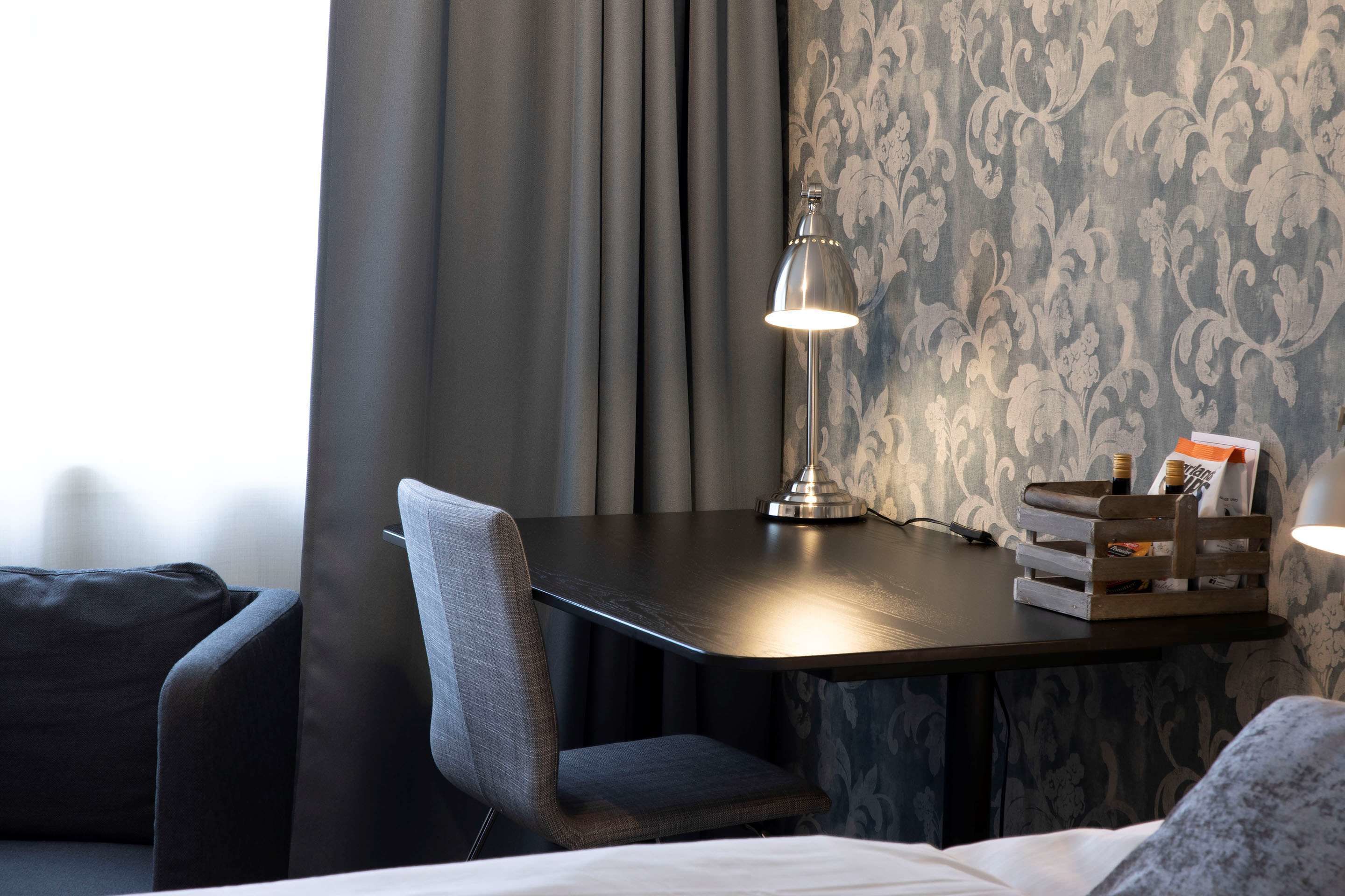 1 bedroom, in-room safe, desk, soundproofing