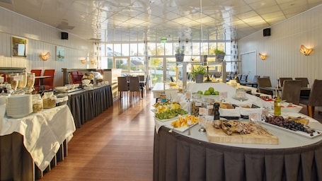 美食街. 贝斯特韦斯特廷沃德公园酒店