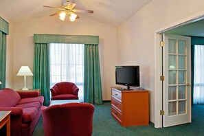 Premium Suite, 1 King Bed, Non Smoking (One Bedroom) | Premium bedding, down comforters, pillowtop beds, individually furnished