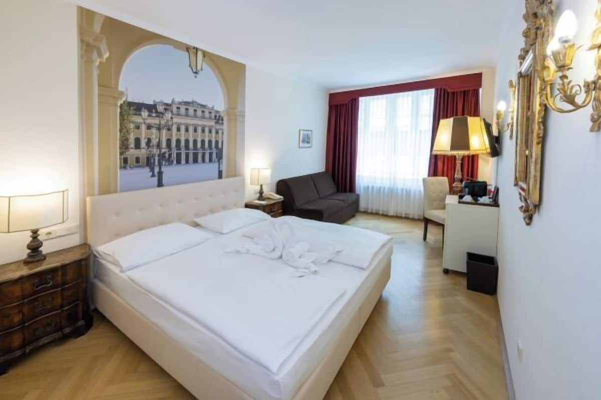 Premium bedding, minibar, in-room safe, desk