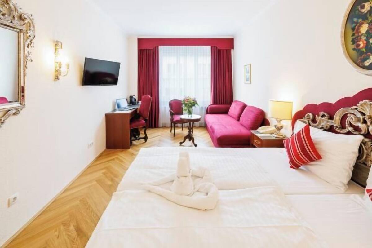 Premium bedding, minibar, in-room safe, desk