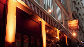 2 Restaurants, Frühstück