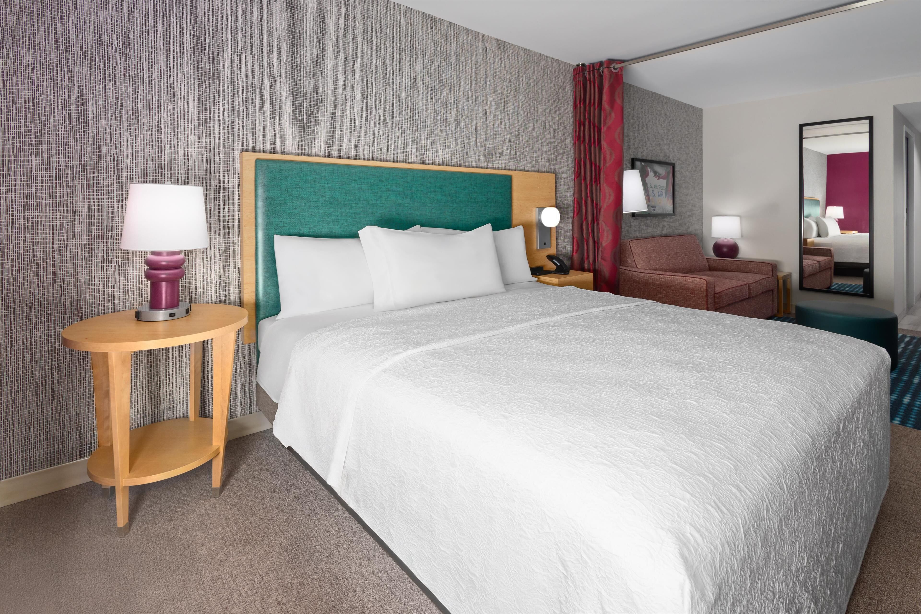 studio suite, 1 king bed, non smoking | living area | 43-inch flat-screen tv with cable channels, tv