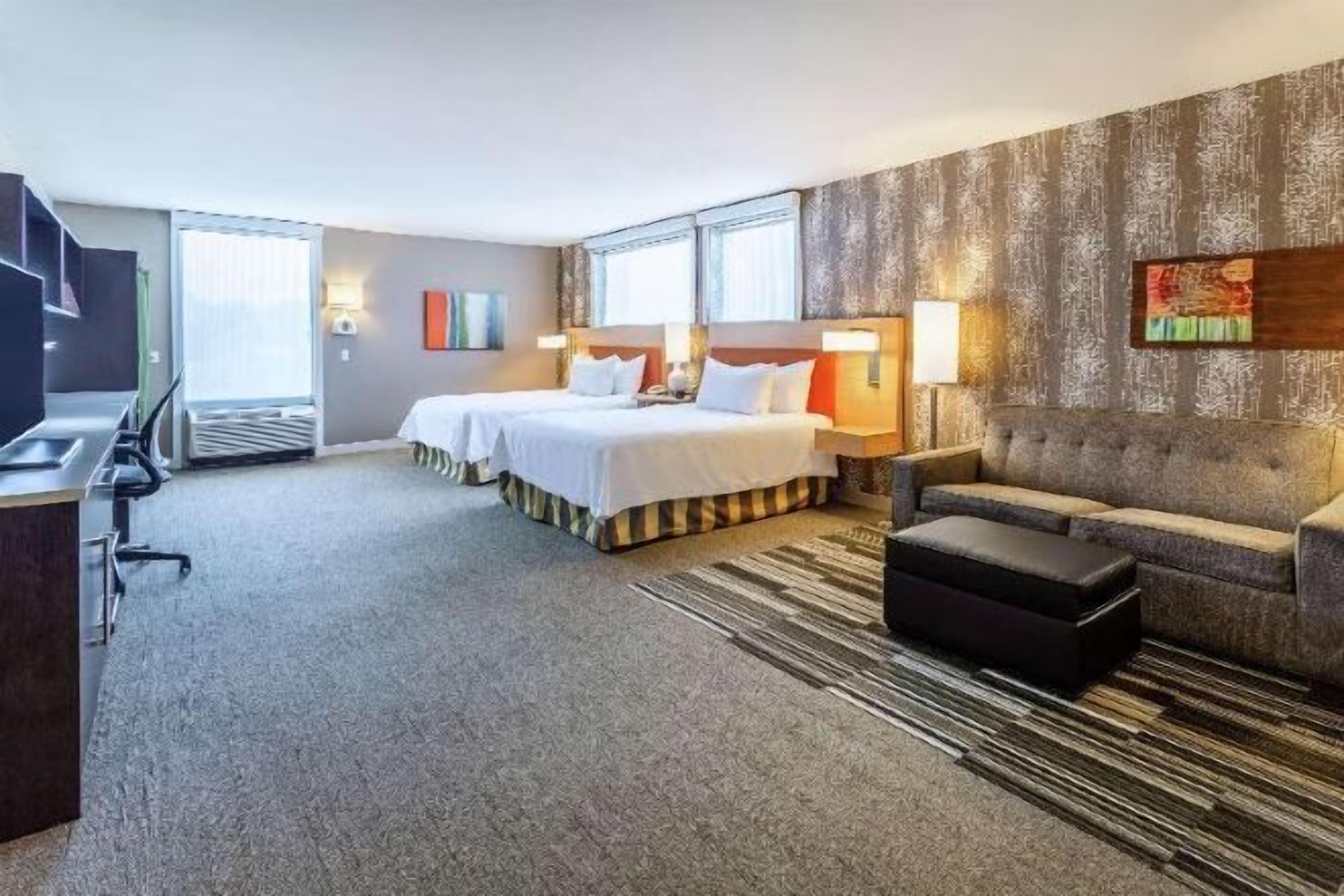 Desk, blackout curtains, free WiFi, bed sheets