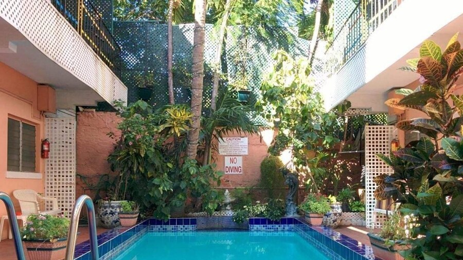 Towne Hotel