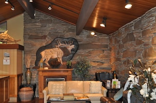 Sala de estar en el lobby