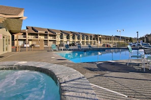 Seasonal outdoor pool