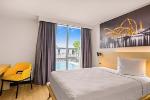 1 bedroom, Frette Italian sheets, premium bedding, Select Comfort beds