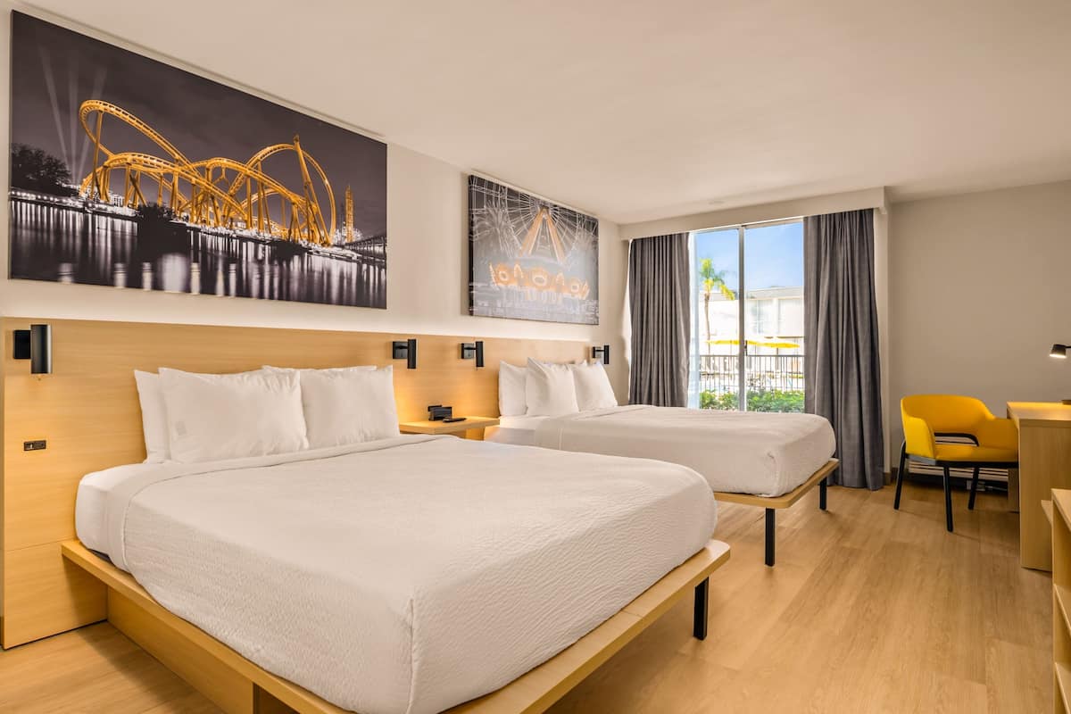 1 bedroom, Frette Italian sheets, premium bedding, Select Comfort beds