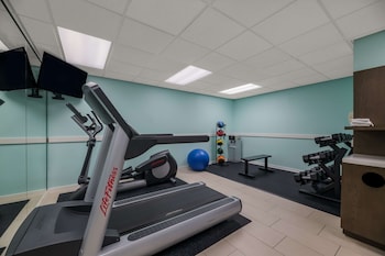 Fitness facility at Sonesta ES Suites Orlando - International Drive