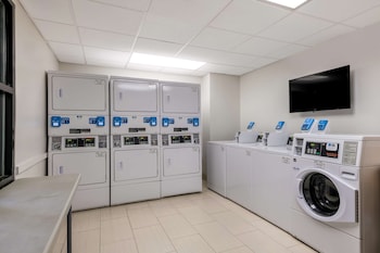 Laundry room at Sonesta ES Suites Orlando - International Drive